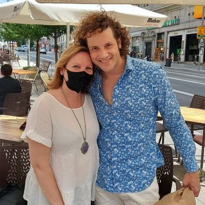 AliciaP4's profile picture. Cuando alguien tiene un sueño, no importa lo que sufra, sino lo que realmente siente por ello. Mich