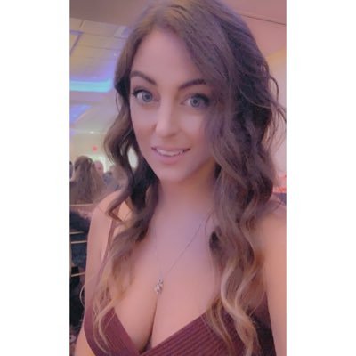 Dog Mom | Jersey Girl | Cancer Survivor | Swiftie | Puzzle & Trivia Enthusiast | Syracuse University Alumna