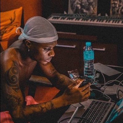 OloobaFamous's profile picture. #ENDSARS #EndPoliceBrutality #SayNoToOppression Living learning & growing 🦅