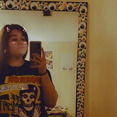 Music lover. Active reader. Tattoo collector. Horror enthusiast. Affectionate Bitch. 🕷🦇💀🎃🖤 she/her
snap:dropdeadme