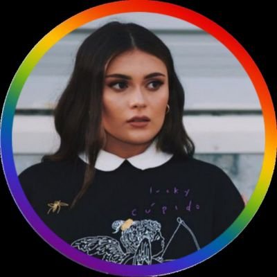 ✿✿«𝙵𝚕𝚘𝚛𝚎𝚌𝚎𝚛 𝚎𝚡𝚒𝚐𝚎 𝚙𝚊𝚜𝚊𝚛 𝚙𝚘𝚛 𝚝𝚘𝚍𝚊𝚜 𝚕𝚊𝚜 𝚎𝚜𝚝𝚊𝚌𝚒𝚘𝚗𝚎𝚜».✿✿
Ella/la/a
