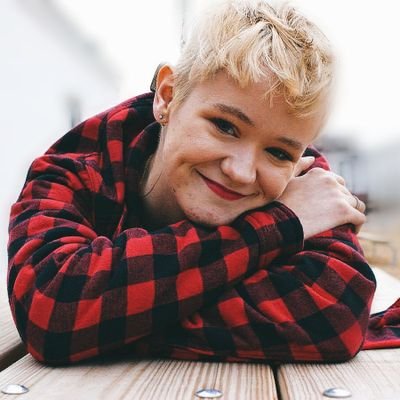 || NOC Roustabout ❤ || 2021 college grad || photography ||
《To lose balance sometimes for love is part of living a balanced life.》 Elizabeth Gilbert♡