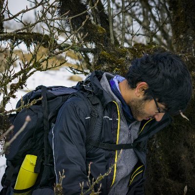 PhD student @stonybrooku. I study algorithmic graph theory and computational geometry. To keep myself sane, I run, hike, and take pictures of things.