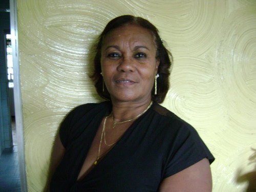 Mulher de Deus, temente e obediente a Deus, solteira, profissional na minha área, amiga. Gosto de passear, praia e teatro.