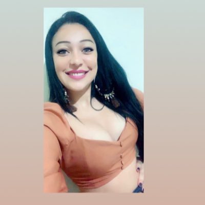 O sorriso que trago no rosto não significa que minha vida é perfeita, mas significa que sou grata por tudo que Deus tem feito! 🍀🙏