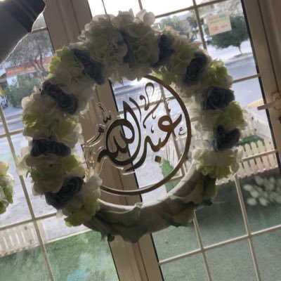 rakan1515's profile picture. ما تربينـا على كـسر الخواطر ‏ لـو خواطرنا من العالم تكسّر