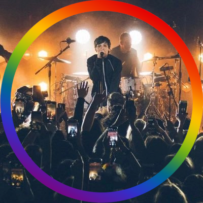 Directioner 4ever🇬🇧🇮🇪💕🙌 #1DOnlineConcertStayAtHome #1DConcertOnlineStayAtHome #BlackLivesMatter ~24 y/o ❄️ ~Czech republic 🇨🇿 ~LGBTQ+ 🏳️‍🌈