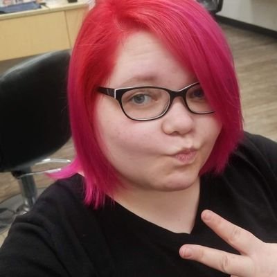 I'm just me every day🤪 and living a hair stylist life💇♂️💇♀️stay weird!