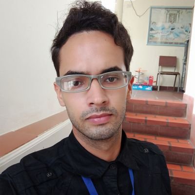 es_quijada's profile picture. Un chico normal que disfruta lo que hace, desarrollador de aplicaciones web.