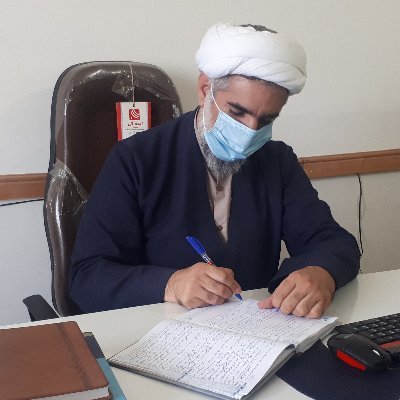 «وَ بَذلَ مُهجَتَهُ فِيكَ لِيَسْتَنْقِذَ عِبَادك من الْجهالَةِ و حَيرةِ الضَّلالَة» امام حسین(ع) خونش را تقدیم خدا کرد تا بندگان او را از جهالت و گمراهی برهاند.