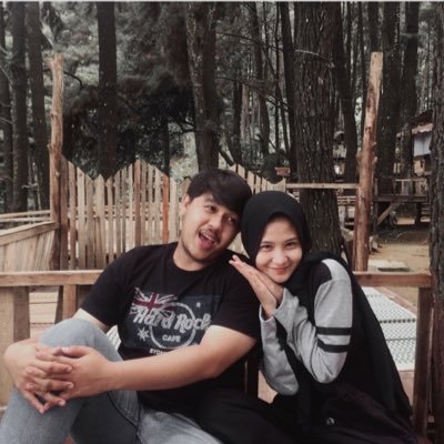 AisyahArdilla_'s profile picture. Aku bikin tweet kadang suka diapus lagi heeeeee