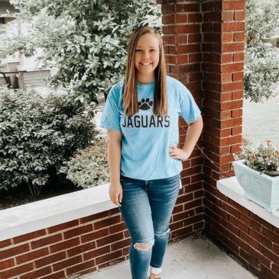 missashwilliams's profile picture. 🍎 🏃🏼‍♀️Teacher 🎓 Murray State 📍Clarksville, TN