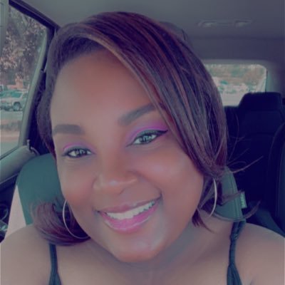 pettyguardian's profile picture. 29. she/they. sailor moon stan. 🌷🌹🌷