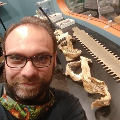 Natural History Curator🏛️ | MAT Science Ed👨‍🏫 | MSc Bio conc. Paleo 🦴 | BA Geo ⛰️ | 38| He/Him | Opinions are my own | Beer is gross | #mychasmuseum