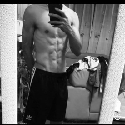 wAL48EP0uC1oifY's profile picture. 坐标成都 体育教练/运动员 腹肌胸肌 器大持久 活好 身高180体重65。 看上，留言私信。会回的。性欲强，欢迎 各路美女骚扰 想被绿的找我伺候嫂子