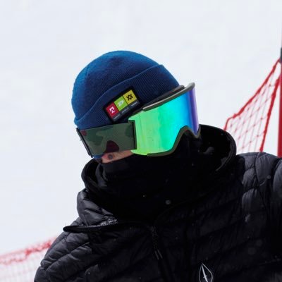 British-American Professional Freeskier. Member of @gbsnowsport Manager: alex@poseidonsportsmgmt.com