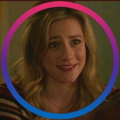 Riverdale fanpage 👽
Bugvarchoni stan 🌈
Bi cause there's Cole but also Lili🍓
✨Embrace the weird✨