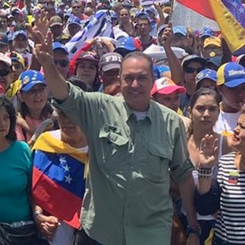 -Diputado nacional de Venezuela 🇻🇪 -Expreso político. Pdte (E) de @ABPVenezuela -Comunicador Social. -Miembro de la Fraccion 16J