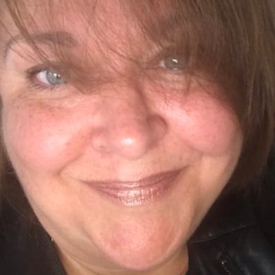 Lentement mais surement je vais quitter ce réseau apres plus de 12 ans. Trouvez-moi/Find me on BlueSky at: https://t.co/HqI7UT2FUL