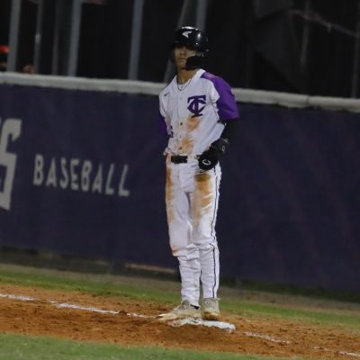 UNCOMMITTED 5’10 170 lbs Class of 23 Timber creek high school (OF) 4.0 GPA 90 exit velo 6.67 60 yard dash phone number:407-205-4479 javierjordan2023@yahoo.com