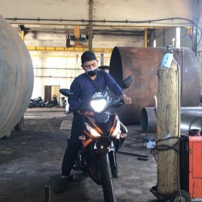 ahceng18's profile picture. 