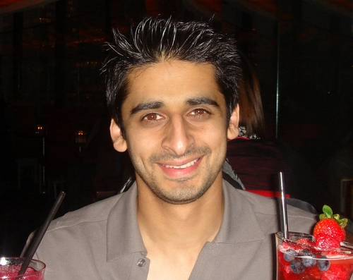 Java developer who loves his gadgets,sports and films.