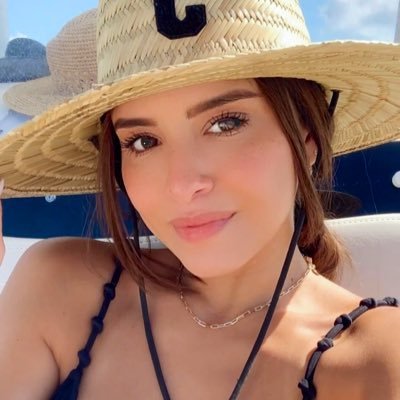 _JessMarie26's profile picture. Family + God