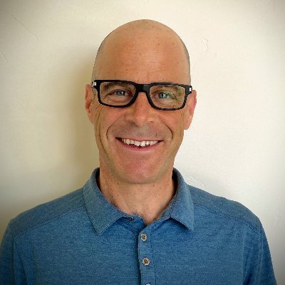 Dad of two kids. Avid skier and mountain, gravel and road biker.