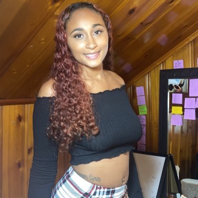 AngeliqueTayl19's profile picture. 