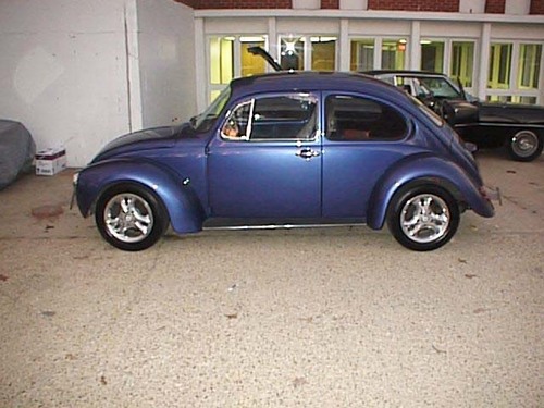 I'm looking for my 1973 Super Beetle, sold on Ebay in 2001 to someone Alton, IL. It was last known to be in New York.