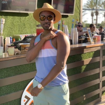 El Con Gusto Papi | World Traveler Extraordinaire 👨🏾✈️| Travel Concierge | 🤙🏾🦍 | Turn Your Travels Up to the Next Level