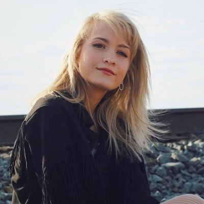 Official Twitter page. Exuding a natural charm, infused with positive energy and a mischievous sense of fun, Canadian pop/country artist Jordyn Pollard