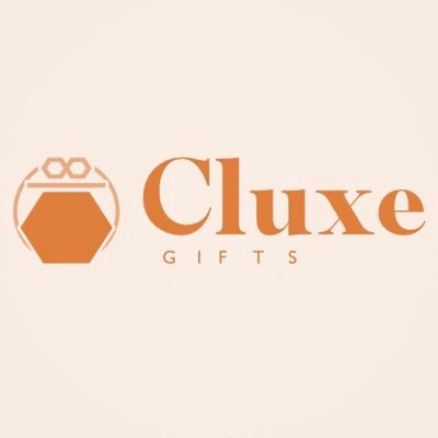 Personalized luxury crafted gift boxes in South Africa 📍🧡🤍DM for orders or visit our website, we deliver directly to your door in Nelspruit.🇿🇦