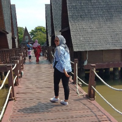 akuikika's profile picture. 