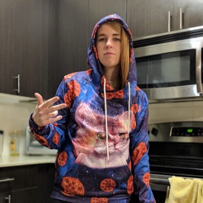 fjallinlove's profile picture. still mother of mountains, but with other stuff too.