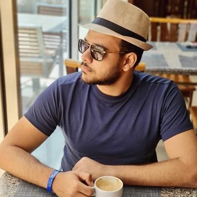 IOS Software Engineer ❤️ @EvaPharma |
SwiftUI enthusiastic 🧑💻 |
A full time dreamer |