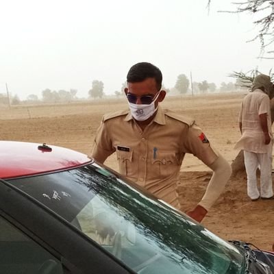 Sonukuku833's profile picture. लोकसेवक 👮👮🚓🚓🚓