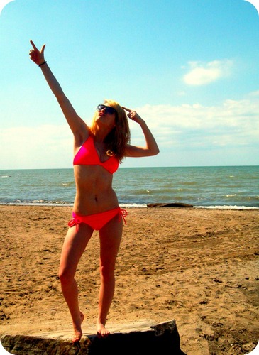 VassahpItsBruno's profile picture. Sam(: 17. Small girl, Big world. I travel alot. It's Summertime ♫ I'm all about Blink & Ryan Webb ♥ Posted up in the 330. Cali, here i come!