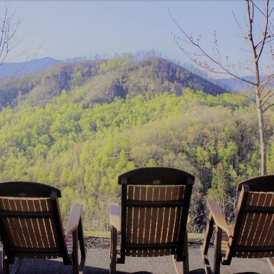 Launching this Summer! https://t.co/GsTKStJCHg
Virtual Travel Planner to The Smokies - Pigeon Forge & Gatlinburg area. Deals, contests, community.