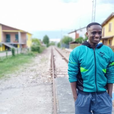 Bakquasarspace's profile picture. Salve, Sono Karim Quasarspaceunivers. Appassionato di poesia, audiolibri e argomenti come neuroscienze e geopolitica .sono autodidatta con la sete di conoscenza