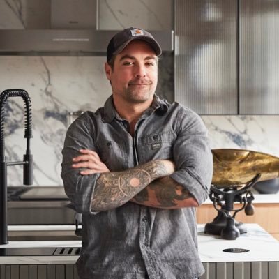 #Designer #Developer #Dad - #TV Host - Here for the #Crypto alpha - Design & Project Mgmt Services: https://t.co/fB8TsxH5q0 - Renovation Education: https://t.co/EAVP1xZ9OH