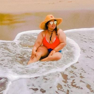 FullerFrancesca's profile picture. Lcda. Salud y Seguridad Ocupacional
Panameña
Soñadora con la mirada hacia él cielo pero con los pies sobre la tierra