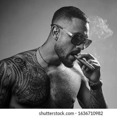 Stock holder. CEO of BigBucks ENT. Crypto is my bro. To the moon 🐕🌙. HODL