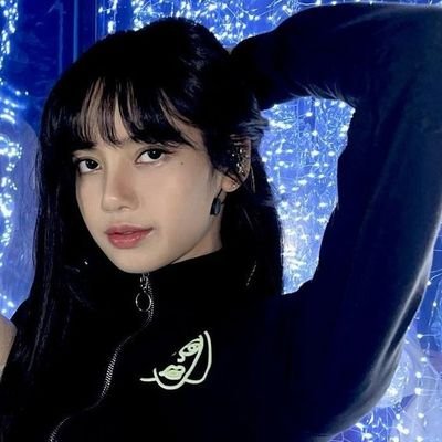 CarlablinkOT4's profile picture. ⠀. . . # 04 💭 blɑckpink queens, okɑy?