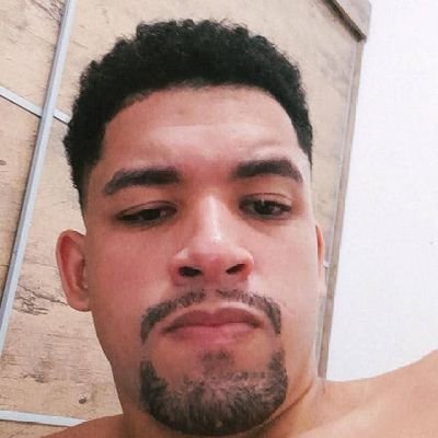 Dougpileki's profile picture. Escrevendo sobre tudo que der