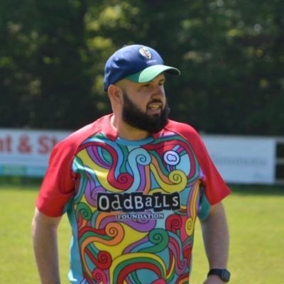 L3 Rugby Coach, 🛁 PDG + Ex Berks u18s G Head Coach + L2 Ref. RFU GMS trainer. All tweets mine, RTs not agreement. Proud Husband and dad of 2.