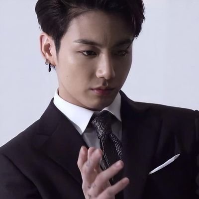 jeongguk_epec's profile picture. fotógrafo e badboy nas horas vagas.