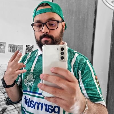 @Palmeiras 💚
@Xbox 💚
Nerd 🖖
Músico 🎶
Engenheiro Eletricista ⚡
Engenheiro de Segurança do Trabalho ⚠️
E por aí vai...