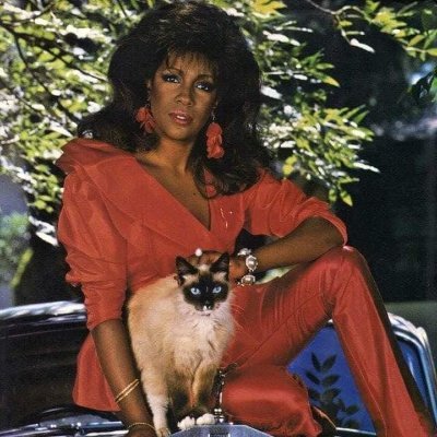 The Official Twitter Account for Mary Wilson of The Supremes 💕 ‘Soul Defender’ is OUT NOW! 💕💃 https://t.co/HcKBdRKcpH