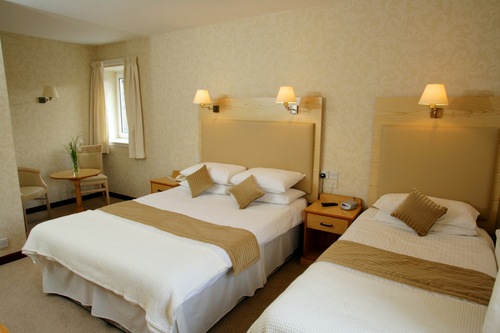 HotelinPerth's profile picture. A warm welcome to this 3 star City Centre Hotel in Perth Scotland, & the Award Winning 2 AA Rosette 'Opus One Restaurant'.